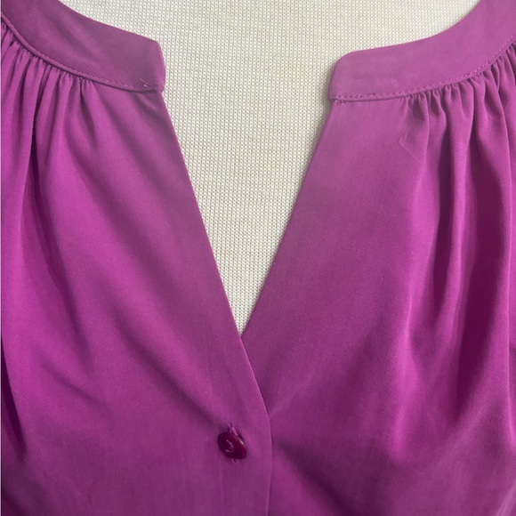 💜 NWT Chico’s Fuchsia Button-Front Blouse – Size 2 (Large) - Picture 4 of 5